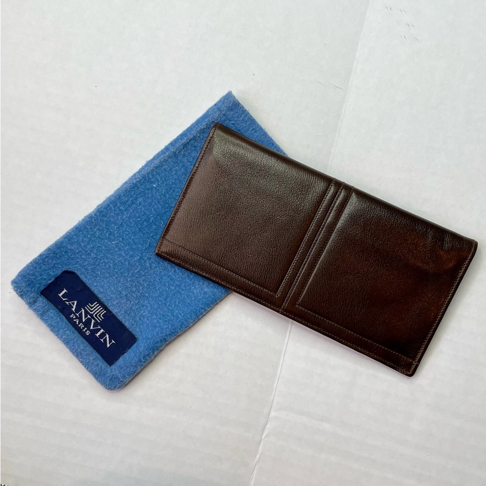 NIB ‘60’s Lanvin Paris leather bifold wallet, original case & insert. Unisex